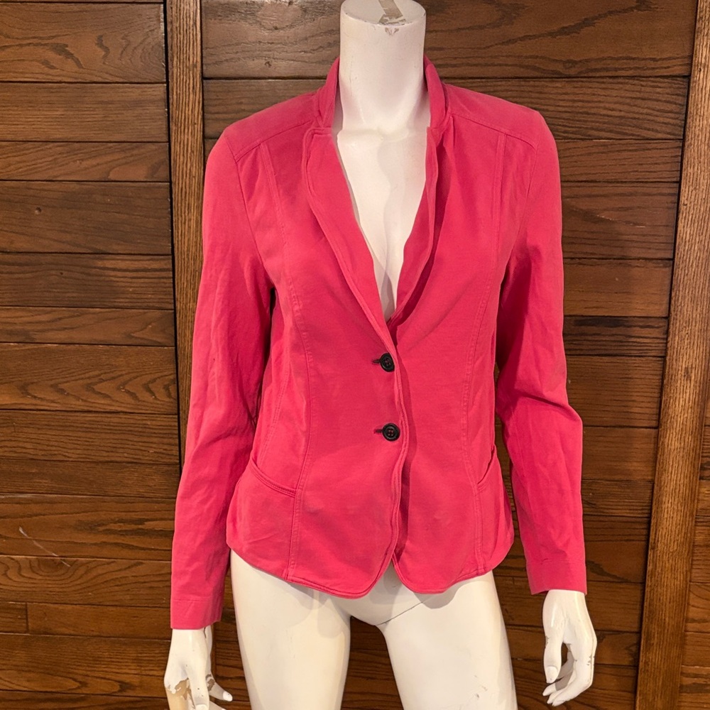 Marc Cain sport Bold Pink Suit Jacket. YS 34.16 J70